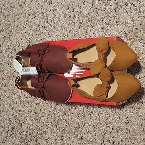 2 PACK Old Navy toddler shoes